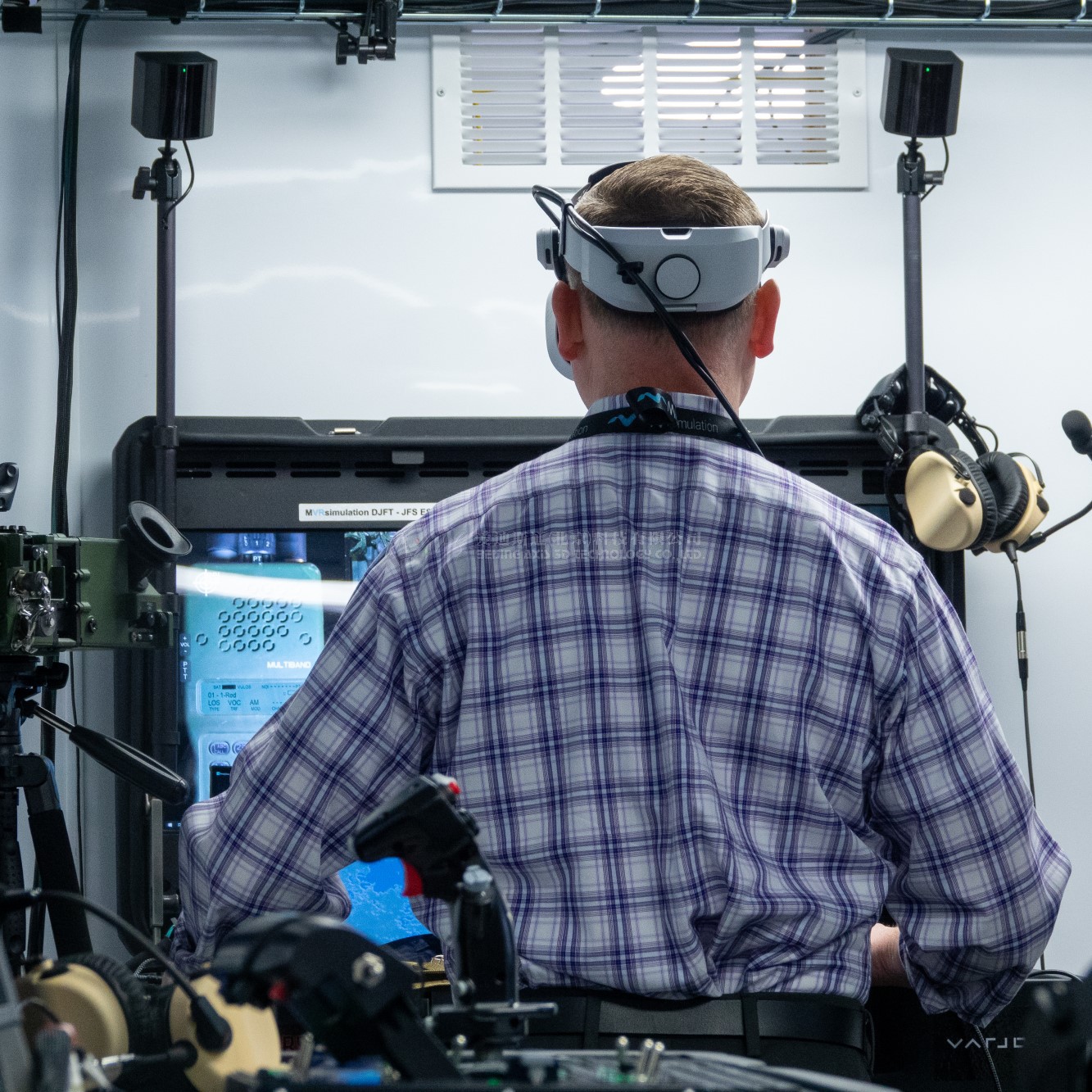 虚拟现实|虚拟仿真|三维虚拟技术|可视化工程|虚拟仿真交互|航空航天|汽车仿真|轮船仿真|列车仿真|多媒体应用|轨道交通|船舶制造|能源矿业|电力仿真|游戏开发|虚拟漫游|建筑设计|石油钻井|核能开放|互动营销|展览展示|爱迪斯通