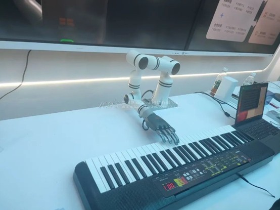 虚拟现实|虚拟仿真|三维虚拟技术|可视化工程|虚拟仿真交互|航空航天|汽车仿真|轮船仿真|列车仿真|多媒体应用|轨道交通|船舶制造|能源矿业|电力仿真|游戏开发|虚拟漫游|建筑设计|石油钻井|核能开放|互动营销|展览展示|爱迪斯通