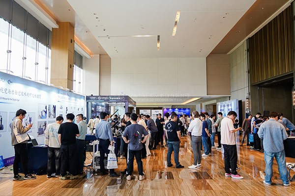 虚拟现实|虚拟仿真|三维虚拟技术|可视化工程|虚拟仿真交互|航空航天|汽车仿真|轮船仿真|列车仿真|多媒体应用|轨道交通|船舶制造|能源矿业|电力仿真|游戏开发|虚拟漫游|建筑设计|石油钻井|核能开放|互动营销|展览展示|爱迪斯通