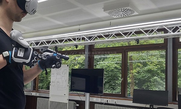 虚拟现实|虚拟仿真|三维虚拟技术|可视化工程|虚拟仿真交互|航空航天|汽车仿真|轮船仿真|列车仿真|多媒体应用|轨道交通|船舶制造|能源矿业|电力仿真|游戏开发|虚拟漫游|建筑设计|石油钻井|核能开放|互动营销|展览展示|爱迪斯通