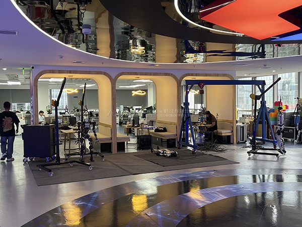 虚拟现实|虚拟仿真|三维虚拟技术|可视化工程|虚拟仿真交互|航空航天|汽车仿真|轮船仿真|列车仿真|多媒体应用|轨道交通|船舶制造|能源矿业|电力仿真|游戏开发|虚拟漫游|建筑设计|石油钻井|核能开放|互动营销|展览展示|爱迪斯通