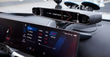 art小规模光学追踪设备smarttrack3，适用于驾驶室内的运动追踪米兰体育平台登录入口的解决方案