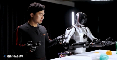 第二届人形机器人与具身智能产业大会明日在京召开，爱迪斯通携动捕、力反馈产品参展